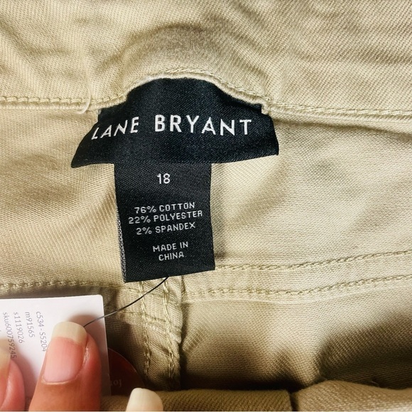 New Lane Bryant Women's Signature Fit Slim Bermuda Short 18 Natural 221 - Picture 7 of 8